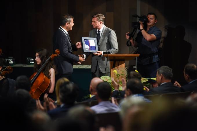 Predsednik Pahor se je udeleil slavnostne akademije Obinskega sveta Obine Krko