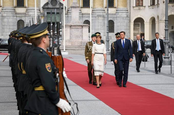 Predsednik Pahor na uradnem obisku v Sloveniji gosti estonsko predsednico Kaljulaid