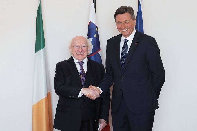 Predsednik Pahor se je v Atenah sestal z irskim predsednikom Higginsom