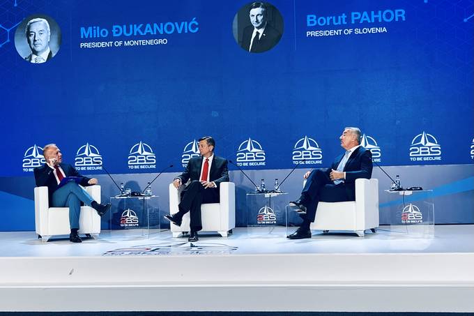 Predsednik Republike Slovenije Borut Pahor se je danes udeleil politino-varnostne konference To Be Secure Forum (2BS Forum) v Budvi v rni gori