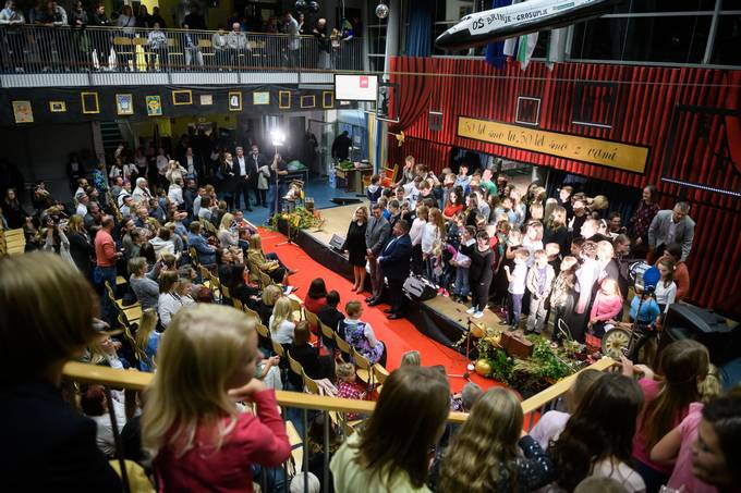 Predsednik Pahor se je udeleil prireditve ob 50. obletnici Osnovne ole Brinje Grosuplje