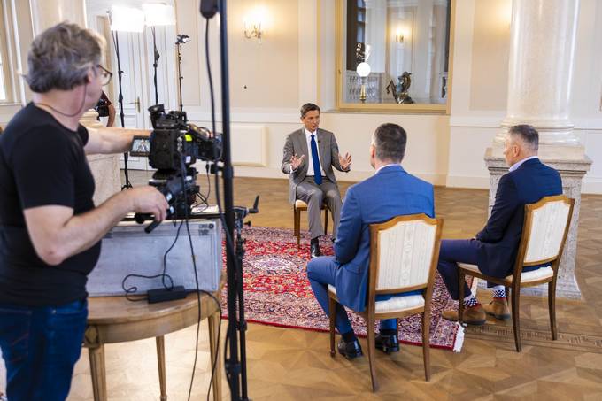 Pogovor predsednika Republike Slovenije Boruta Pahorja za oddajo Faktor na TV3