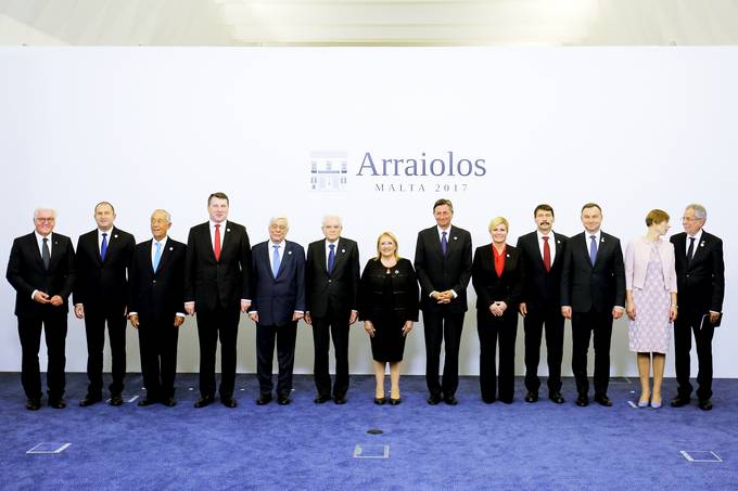 Predsednik Pahor se je na Malti sreal s predsednicami in predsedniki dvanajstih drav