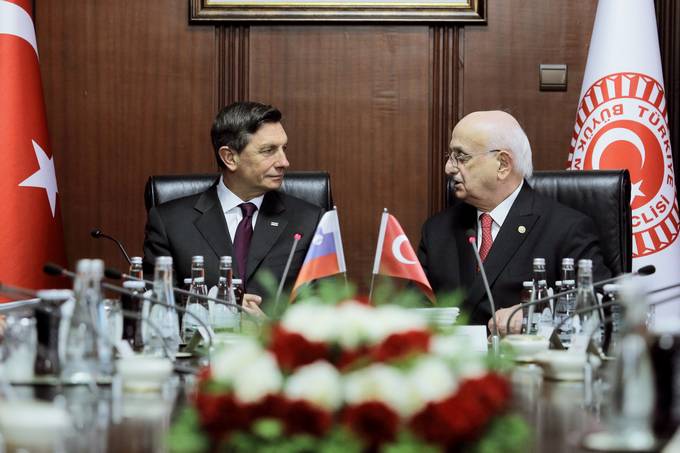 Sreanje predsednika Republike Slovenije Boruta Pahorja in predsednika Velike narodne skupine Republike Turije Ismailijem Kahramanom