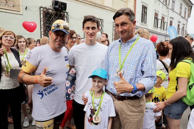 Predsednik republike Slovenije Borut Pahor se je udeleil "Teka junakov iz 3. nadstropja"