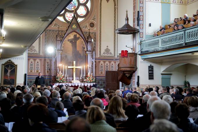 Predsednik republike se je udeleil slovesnosti ob 100-letnici samostojnosti Evangelianske cerkve na Slovenskem