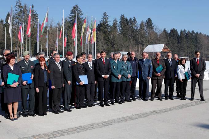 Predsednik republike na dravni slovesnosti ob Dnevu civilne zaite