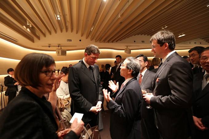 Sprejem za vidne predstavnike japonskega javnega in gospodarskega ivljenja in vidne lane slovenske skupnosti na Japosnkem