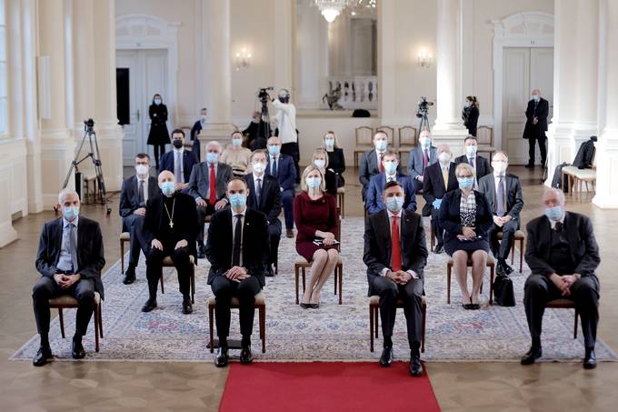 Predsednik republike je danes v Predsedniki palai priredil posebno slovesnost ob 30. obletnici mednarodnega priznanja Republike Slovenije s strani drav lanic Evropske skupnosti in drugih evropskih drav
