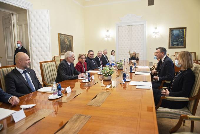 Predsednik republike je sprejel Odbor mree predsednikov Vrhovnih sodi EU