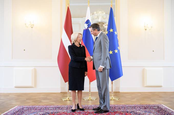 Predsednik republike je sprejel predsednico Parlamenta Republike Latvije Ināre Mūrniece