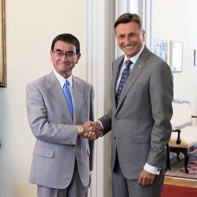 Predsednik Pahor sprejel ministra za zunanje zadeve Japonske Tara Kona