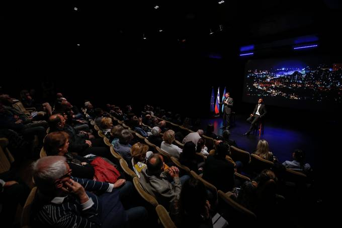 Predsednik Pahor se je udeleil pogovornega veera ob 70. obletnici mesta Nova Gorica