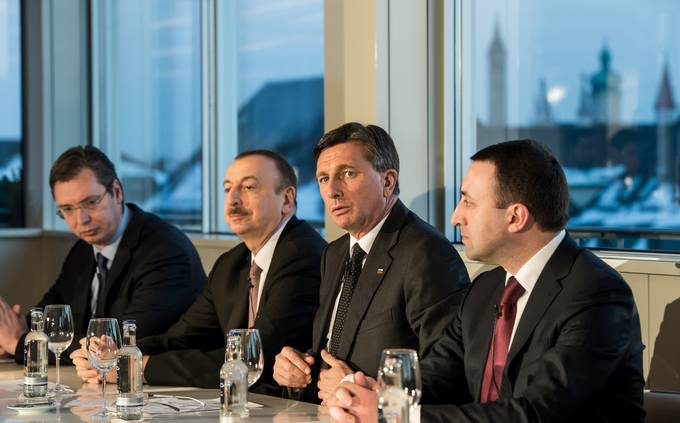 Predsednik Pahor drugi dan udelebe na Mnchenski varnostni konferenci vodil panel o nereenih konfliktih v Evropi