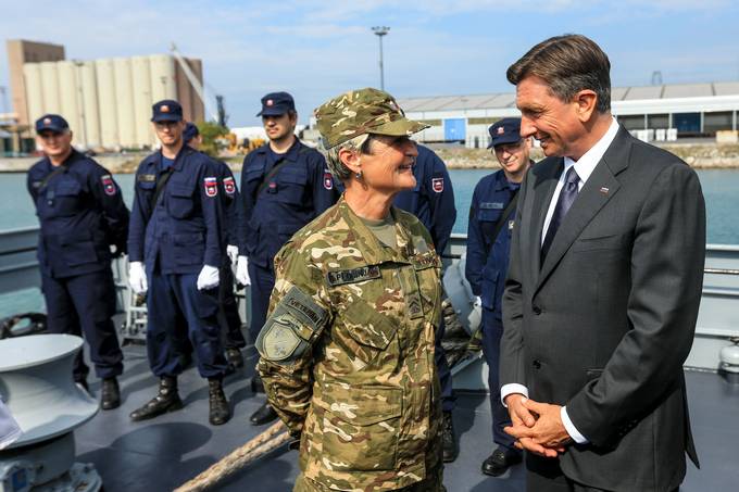 Predsednik republike Borut Pahor na ladji Triglav pred odhodom ladje na mednarodno misijo