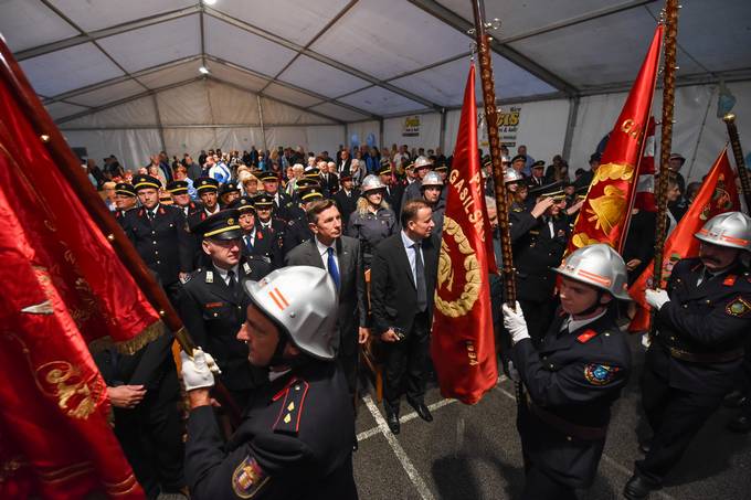 Predsednik Pahor se je udele�il prireditve ob praznovanju 70-letnice PGD Lokrovec-Dobrova in praznika Krajevne skupnosti Ostro�no