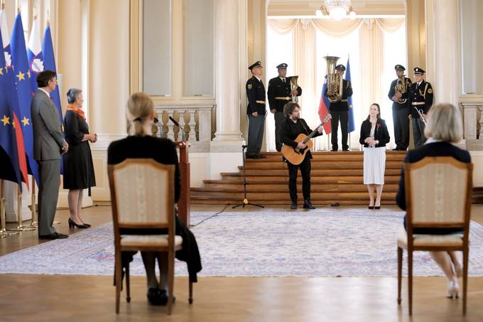 Slovesnost ob prazniku dela v Predsedniki palai