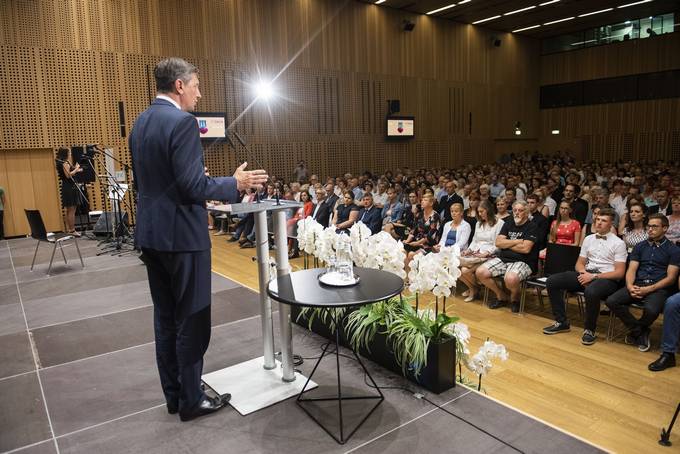 Predsednik Pahor je priredil sprejem ob zakljuni prireditvi nateaja Prostovoljec leta 2018