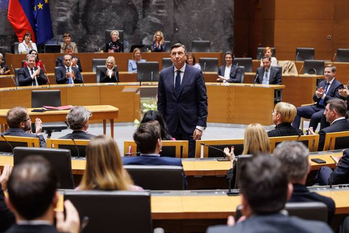 Predsednik Republike Slovenije Borut Pahor se je udeleil slavnostne seje Dravnega zbora Republike Slovenije ob dnevu samostojnosti in enotnosti