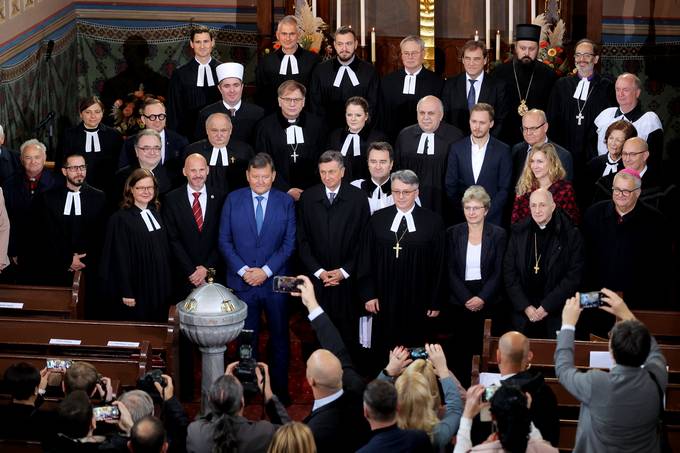 Predsednik republike se je udeleil slovesnosti ob 100-letnici samostojnosti Evangelianske cerkve na Slovenskem