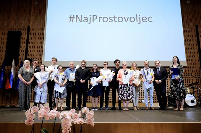 Predsednik Republike Slovenije Borut Pahor je danes popoldan priredil sprejem ob zakljuku nateaja Prostovoljec leta 2021