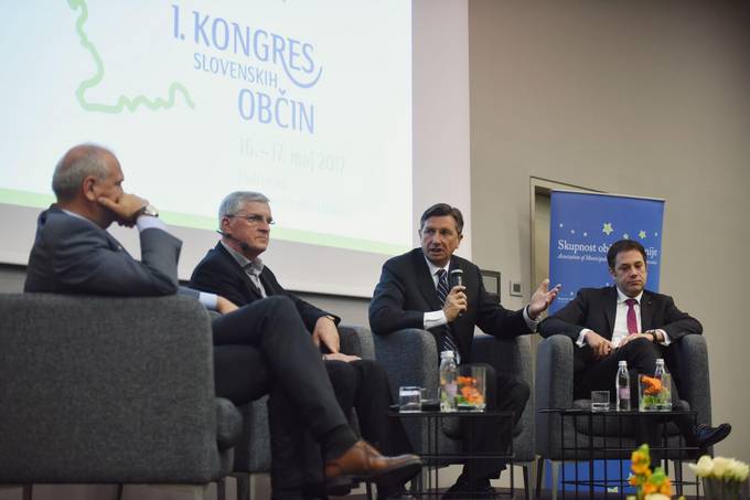 Predsednik Republike Slovenije Borut Pahor na prvem kongresu slovenskih obin