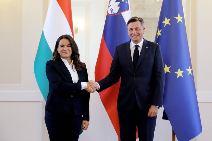 Predsednik Pahor na uradnem obisku v Sloveniji gosti predsednico republike Madarske Katalin Novk