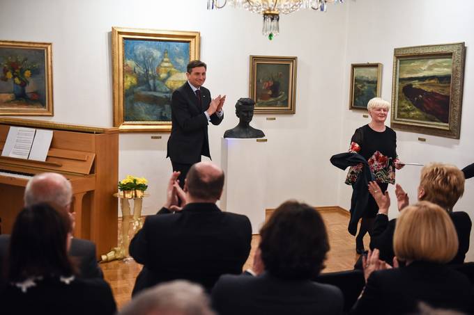 Predsednik republike otvoril razstavo donacij iz zbirke Kambi