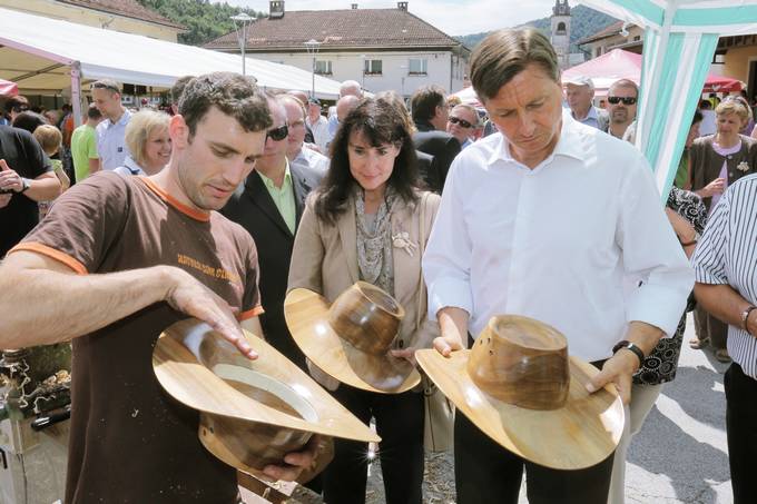 Predsednik republike in gospa Tanja Pear na prireditvi Trni dan v Sodraici