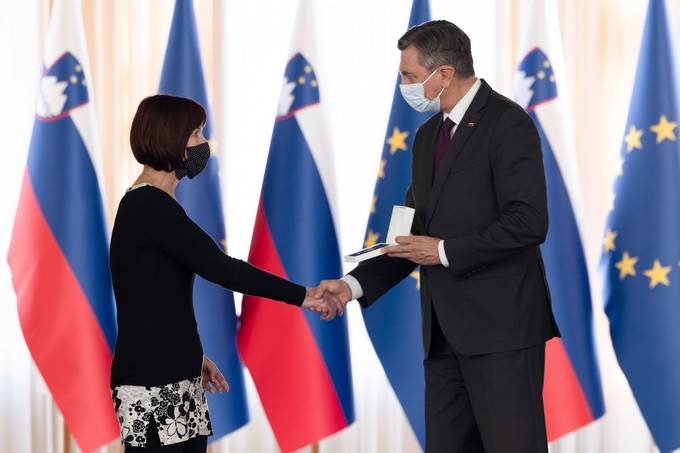 Predsednik Republike Slovenije Borut Pahor je na posebni slovesnosti v Predsedniki palai vroil dravno odlikovanje astni znak svobode Republike Slovenije Milanu Klemeniu za izredne zasluge pri uveljavljanju in obrambi samostojnosti in suverenosti Republike Slovenije. V imenu pokojnega Milana Klemenia je odlikovanje sprejela njegova soproga, gospa Snena Klemeni.