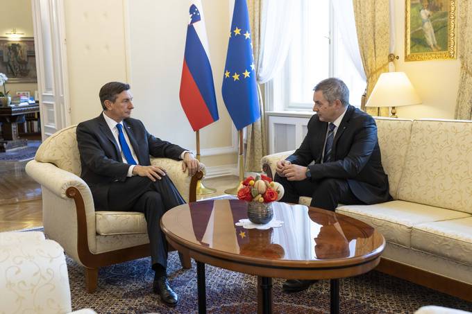 Predsednik republike se je sestal s predsednikom vlade in s predsednikom dravnega zbora
