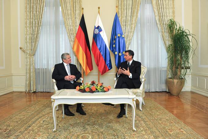 Pogovor na tiri oi med predsednikom Republike Slovenije Borutom Pahorjem in predsednikom Zvezne republike Nemije Joachimom Gauckom