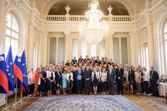 Predsednik republike vroil dravno odlikovanje Raunskemu sodiu Republike Slovenije
