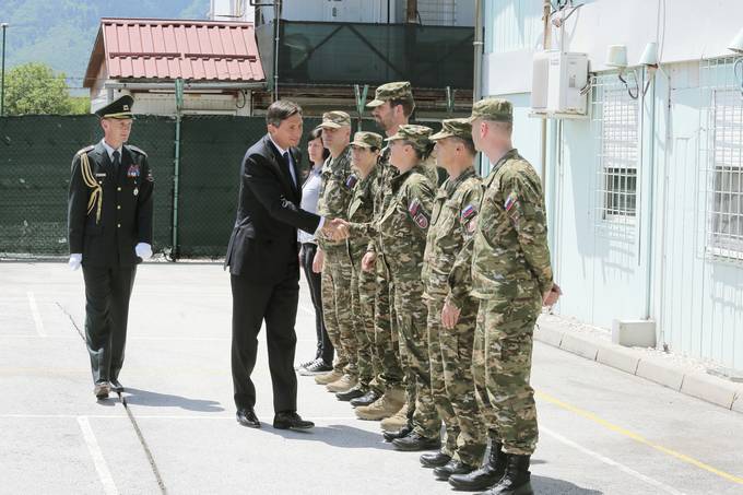 Predsednik Republike Slovenije Borut Pahor je obisk v Sarajevu, kjer bo potekalo sreanje voditeljev procesa Brdo Brijuni, zael z obiskom v vojaki bazi Butmir