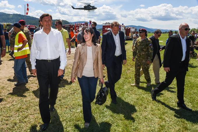 Predsednik republike in gospa Tanja Pear na letalski prireditvi v Podpei