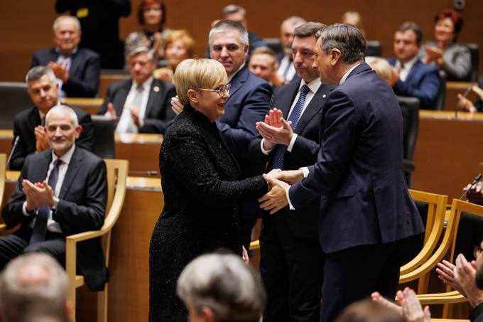 Predsednik Republike Slovenije Borut Pahor se je udeleil slavnostne seje Dravnega zbora Republike Slovenije ob dnevu samostojnosti in enotnosti