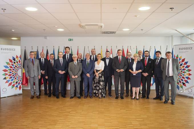 Predsednik Pahor na rednem sreanju z veleposlaniki drav lanic EU