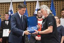 11. 6. 2019, Brdo pri Kranju – Predsednik Pahor je priredil sprejem ob zakljuni prireditvi nateaja Prostovoljec leta 2018 (Bor Slana/STA)