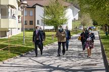 16. 4. 2020, Kamnik – Predsednik Pahor v Kamniku obiskal Dom starejih obanov in pozval k spodbujanju lovekih vrlin in izogibanju nestrpnosti (Neboja Teji/STA)