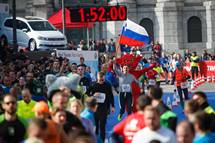 25. 10. 2015, Ljubljana – Predsednik Pahor na 20. ljubljanskem maratonu (Ane Malovrh/STA)