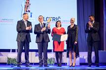 4. 3. 2020, Ljubljana – Predsednik Pahor se je udeleil slavnostne podelitve priznanja Republike Slovenije za poslovno odlinost (Neboja Teji/STA)