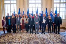 14. 11. 2019, Ljubljana – Predsednik republike je vroil listino o astnem pokroviteljstvu nad festivalom Europa Cantat 2021 (Nik Jevnik/STA)