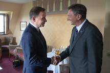 21. 9. 2015, Wartburg, Nemija – Pred uradnim zaetkom 11. sreanja predsednikov drav Arraiolske skupine je imel predsednik Pahor bilateralno sreanje s poljskim predsednikom Andrzejem Dudo (Andrzej Hrechorowicz)