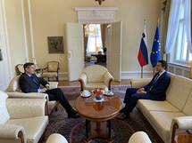 23. 3. 2020, Ljubljana – Predsednik republike Borut Pahor in minister za obrambo mag. Matej Tonin (UPRS)