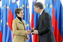24. 3. 2015, Ljubljana – Predsednik republike Borut Pahor in Spomenka Valunik (Daniel Novakovi / STA)