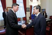 26. 1. 2015, Ljubljana – Predsednik republike Pahor sprejel ministra za zunanje zadeve in podpredsednika Vlade Turkmenistana Raida Meredova (Daniel Novakovi/STA)