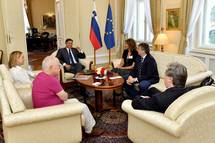 1. 7. 2019, Ljubljana – Predsednik Pahor se je sestal s predsednikoma obeh krovnih organizacij slovenske manjine v Italiji (Tamino Petelinek/STA)