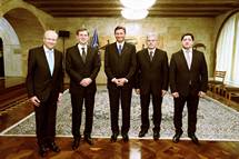 22. 6. 2016, Brdo pri Kranju – Predsednik Pahor se je danes udeleil danes slovesnosti ob 25-letnici ustavnega sodia in samostojnosti Slovenije, ki sta jo gostila skupaj s predsednikom ustavnega sodia Miroslavom Mozetiem. (Neboja Teji/STA)