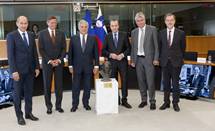 28. 6. 2018, Bruselj – Predsednik republike na slovesnosti ob poimenovanju dvorane v Evropskem parlamentu po dr. Joetu Puniku (Thierry Monasse)