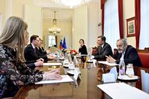 12. 4. 2018, Ljubljana – Predsednik Pahor sprejel podpredsednika Evropske komisije Jyrkija Katainena (Tamino Petelinek/STA)